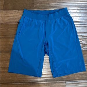 Lululemon T.H.E. Short 11 inch liner less.